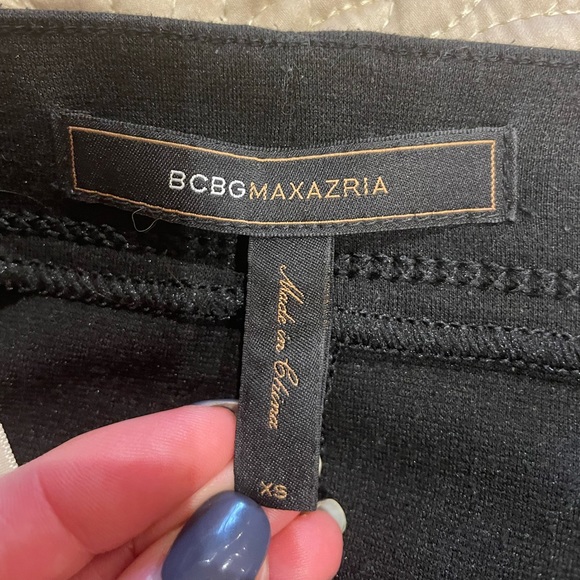 BCBG mini skirt - Picture 2 of 4